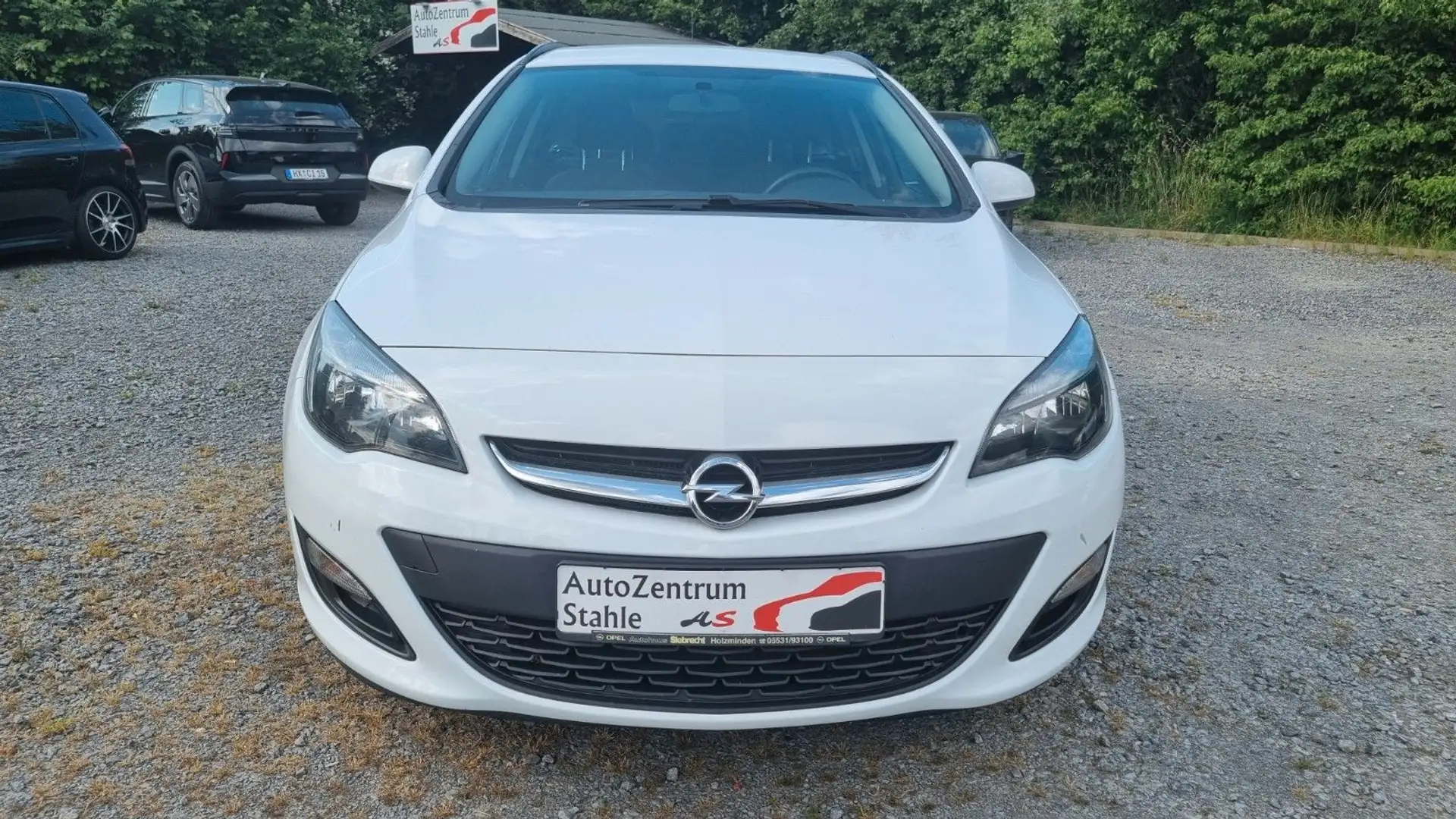 Opel Astra J Sports Tourer Selection Blanc - 2