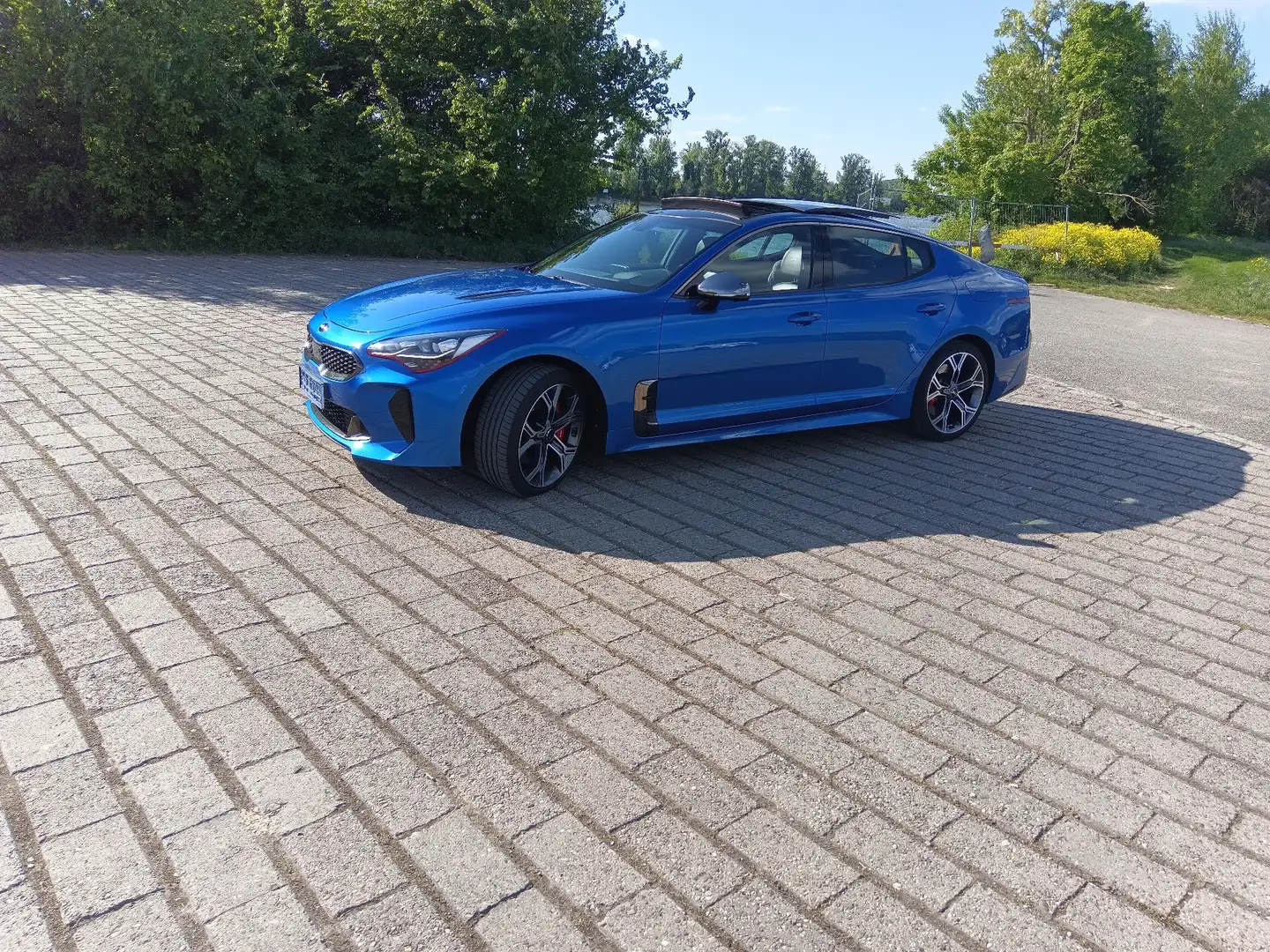 Kia Stinger 3.3 T-GDI AWD GT - 1