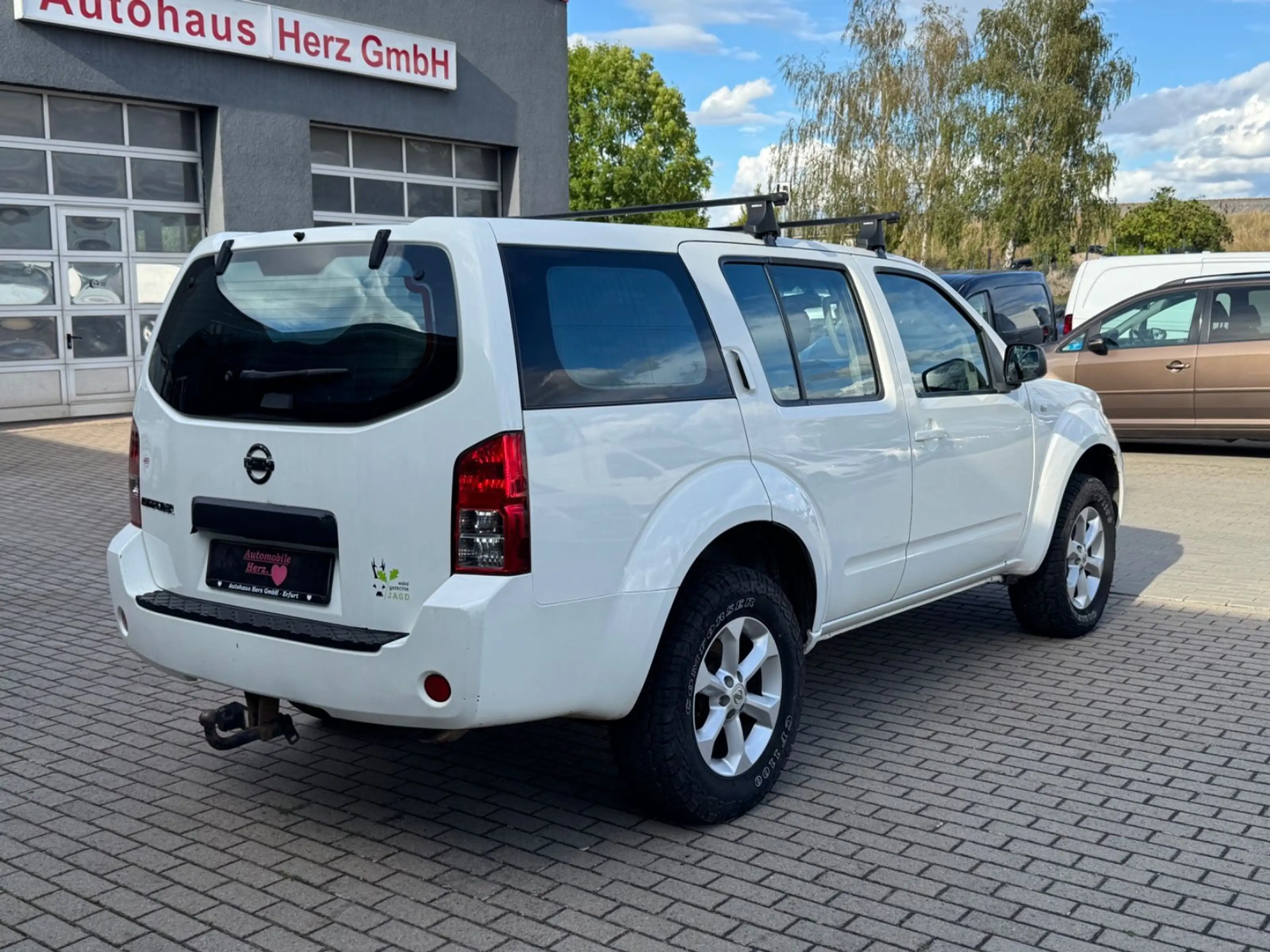 Nissan Pathfinder 2,5 dCi Plus*Allrad*7Sitzer*AHK — photo 6