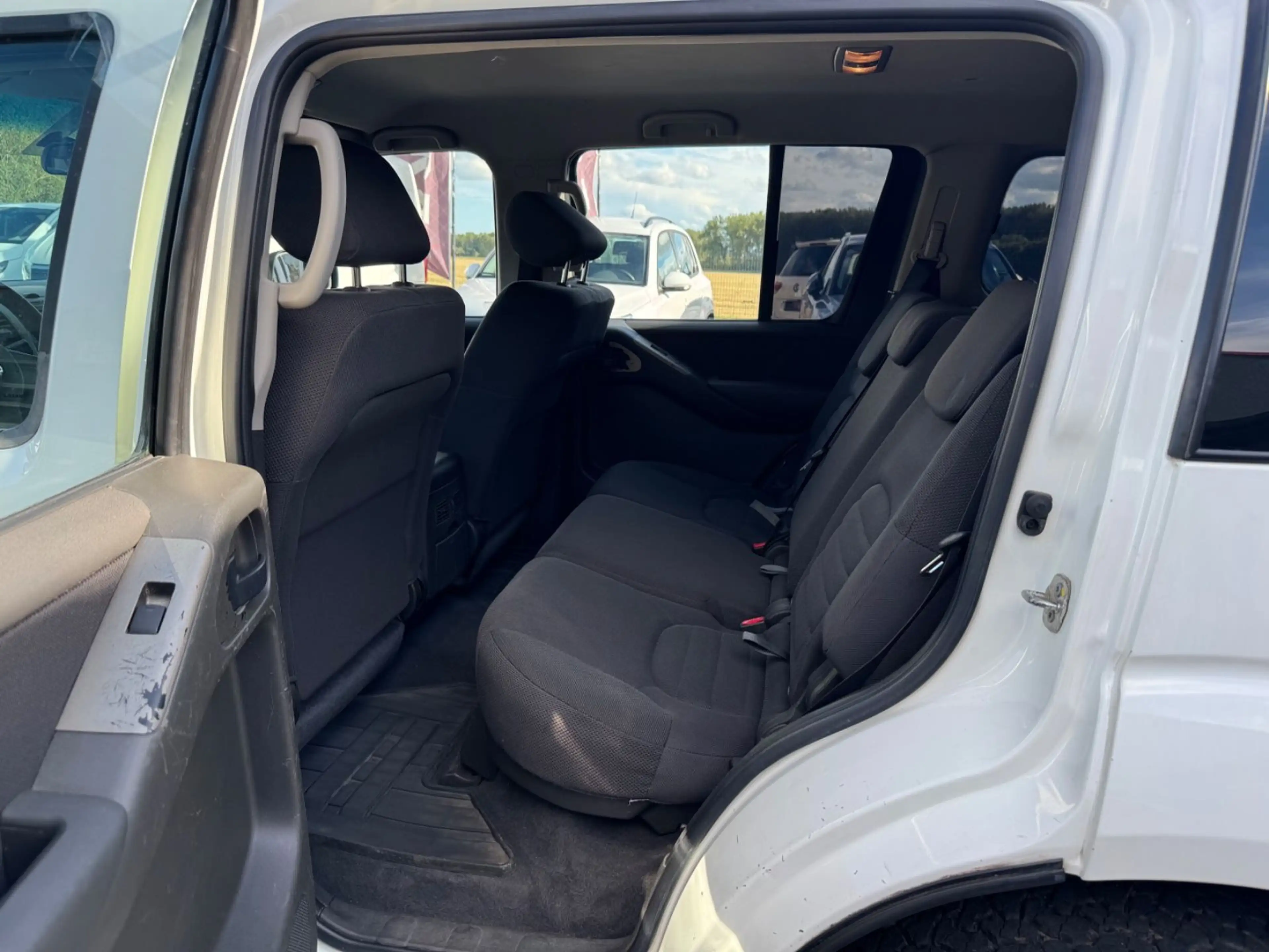 Nissan Pathfinder 2,5 dCi Plus*Allrad*7Sitzer*AHK — photo 15