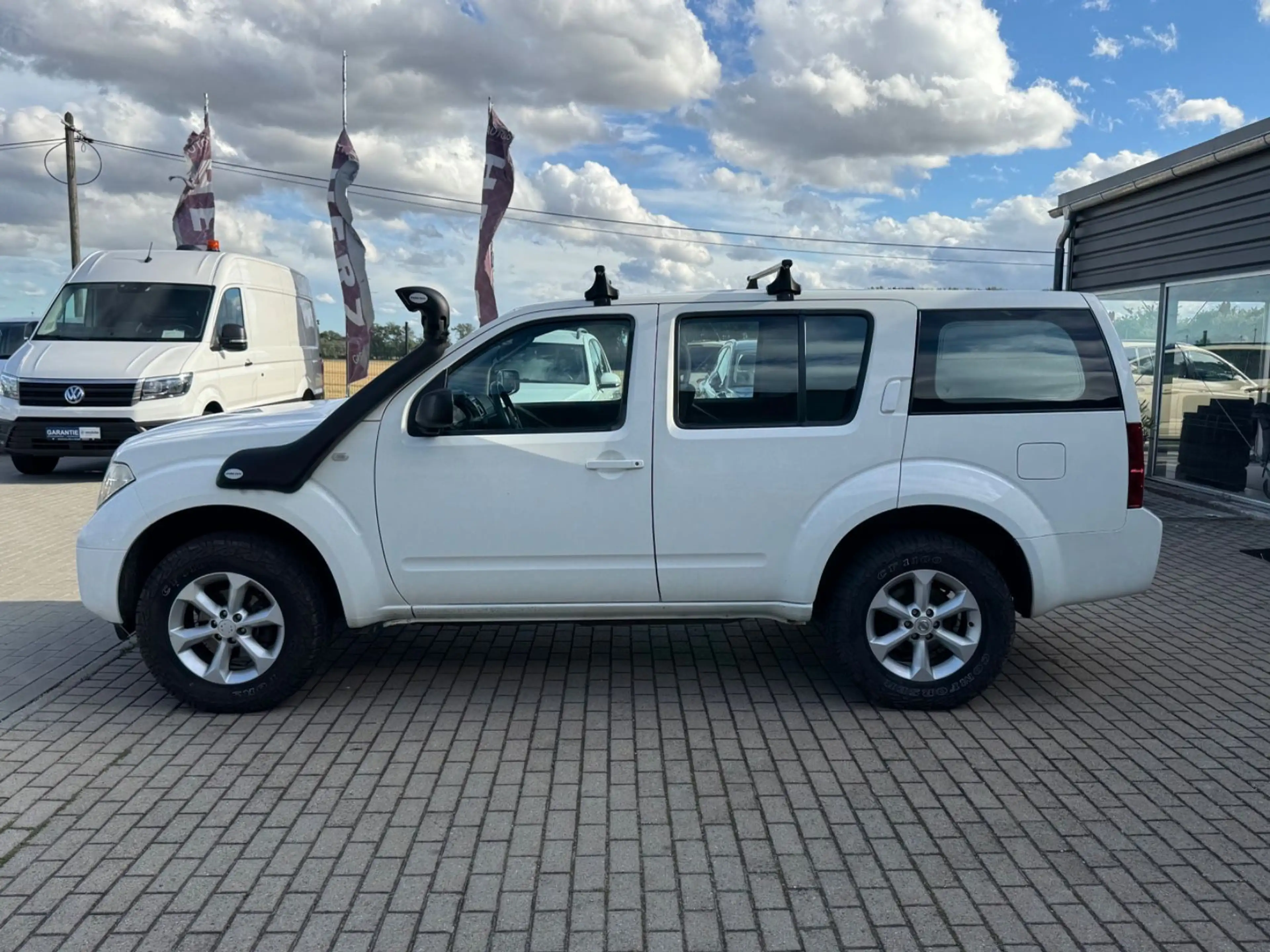 Nissan Pathfinder 2,5 dCi Plus*Allrad*7Sitzer*AHK — photo 8