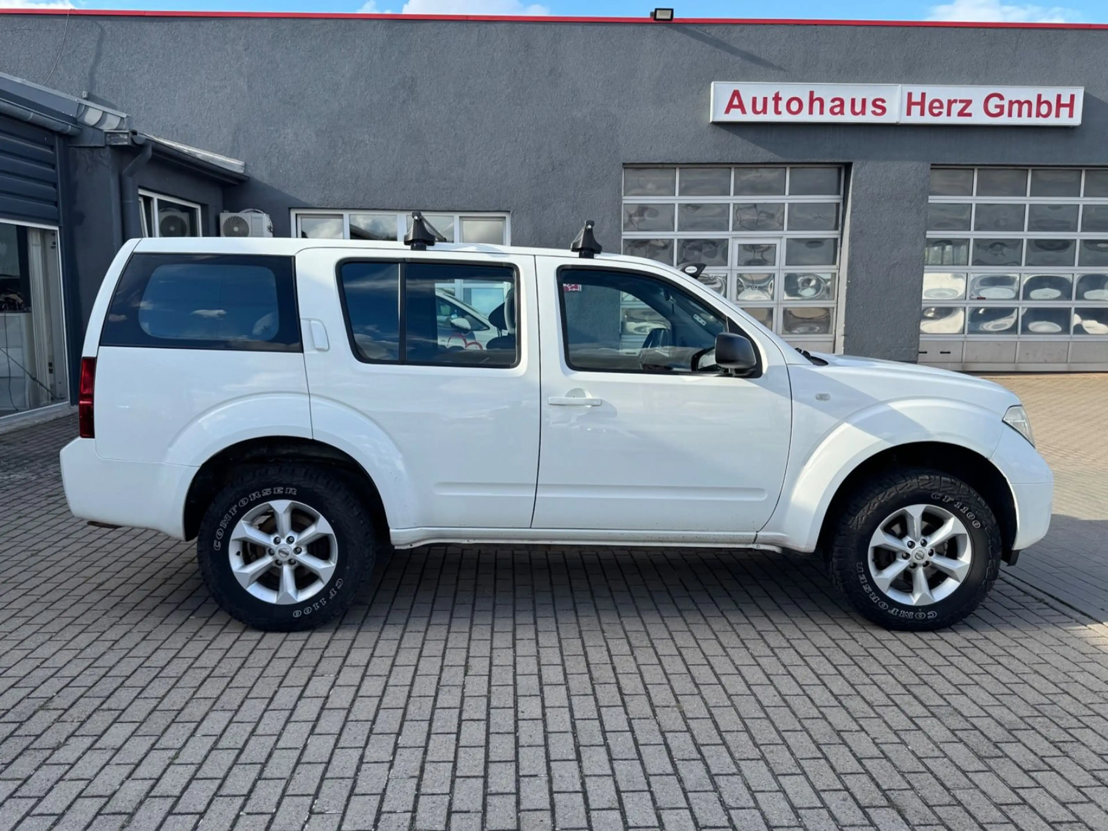 Nissan Pathfinder 2,5 dCi Plus*Allrad*7Sitzer*AHK — photo 7