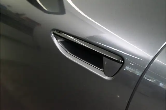 Audi A6 view 15