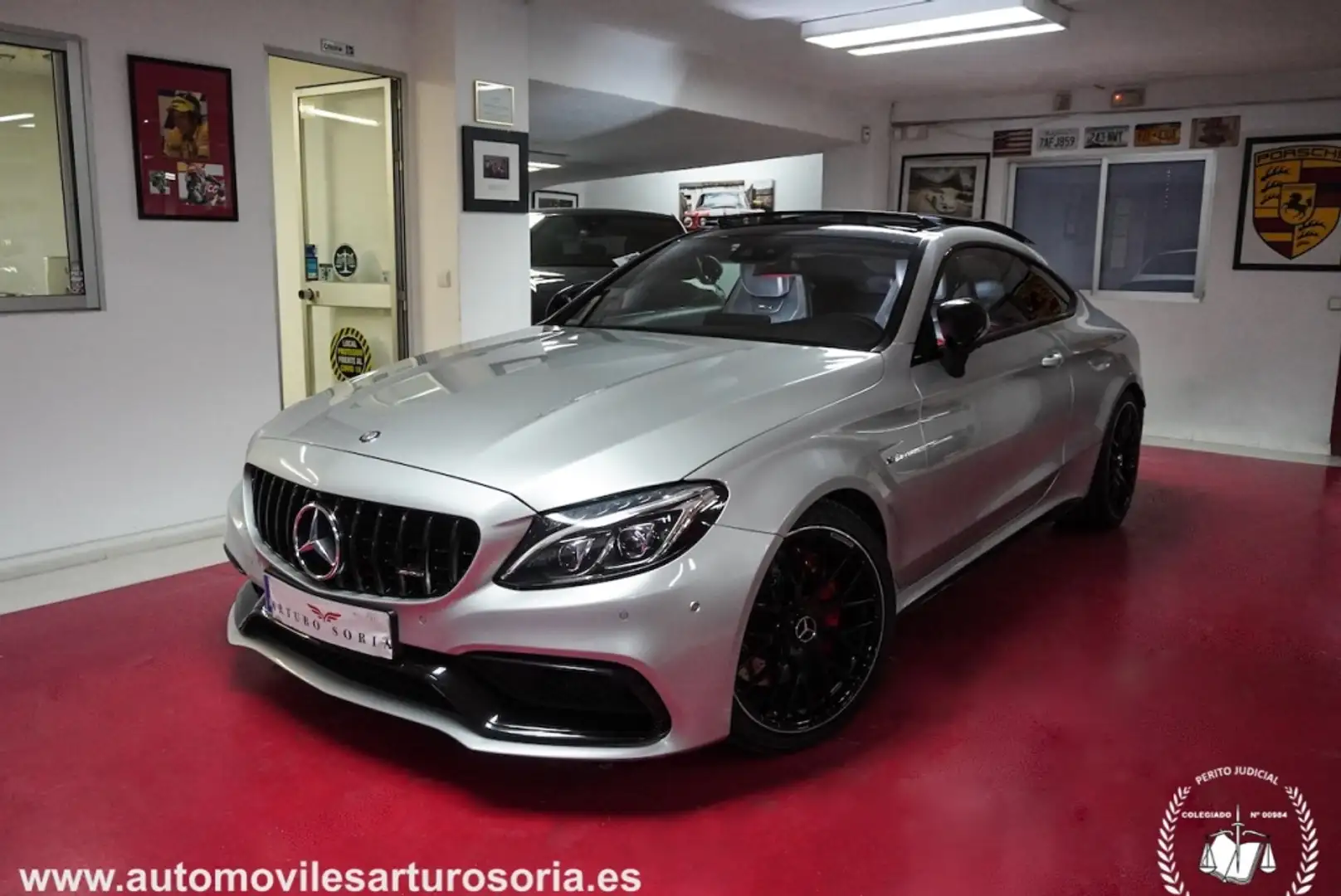 Mercedes-Benz C 63 AMG Coupé 7G Plus Argent - 1