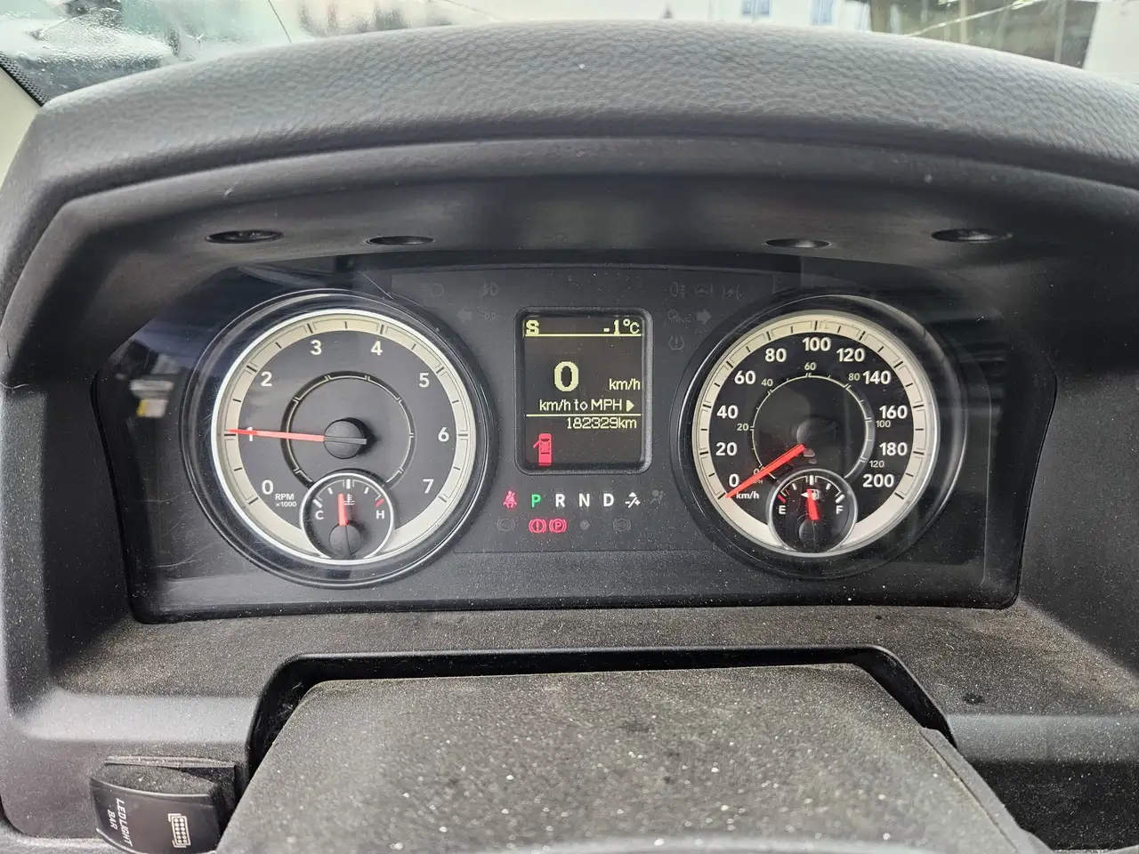 RAM 1500 снимка RAM 1500