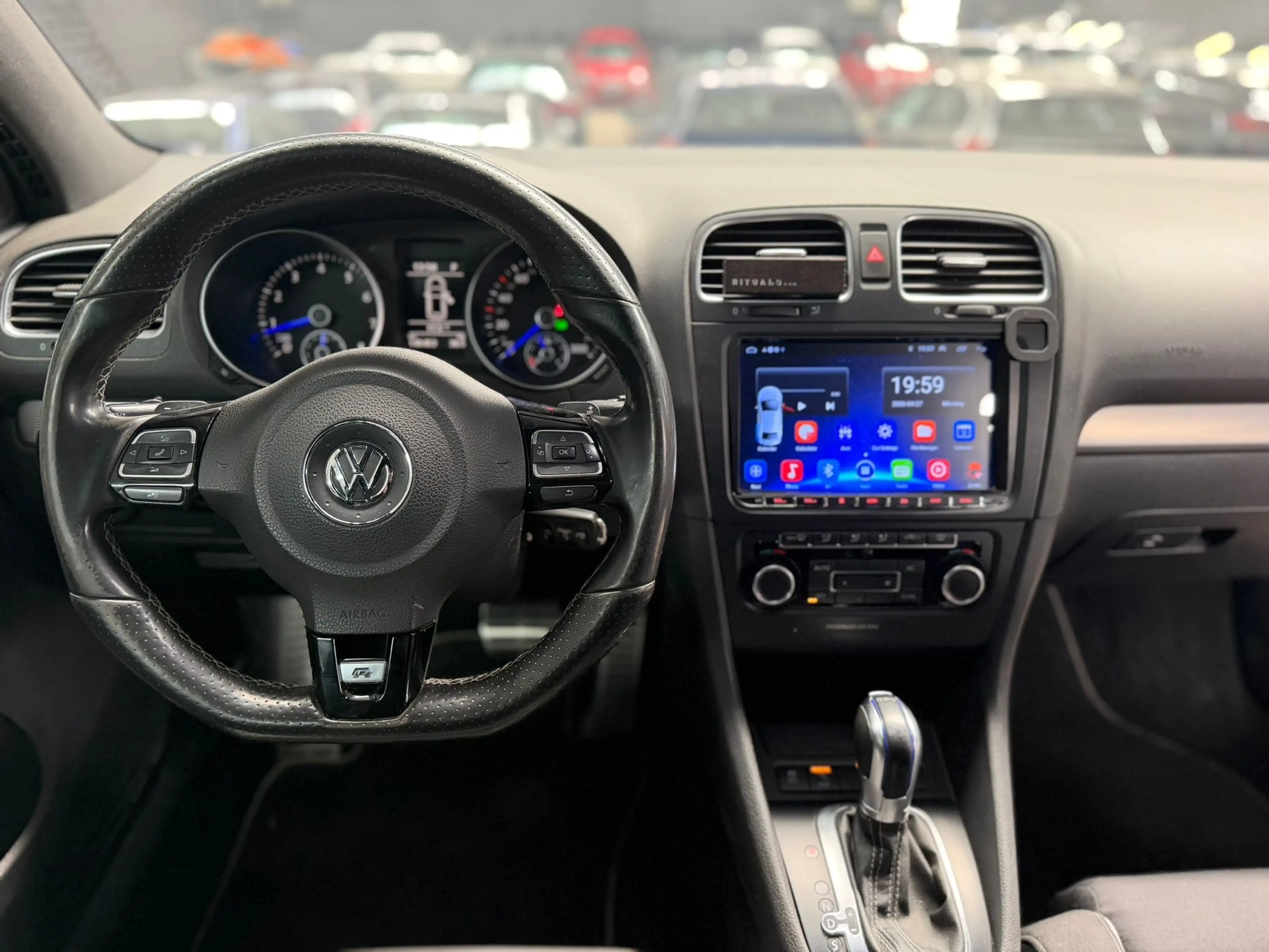 Volkswagen Golf R 2.0i * UTILITAIRE * ECRAN * BOITE AUTO * BLUETOOTH * GARANTIE — photo 10