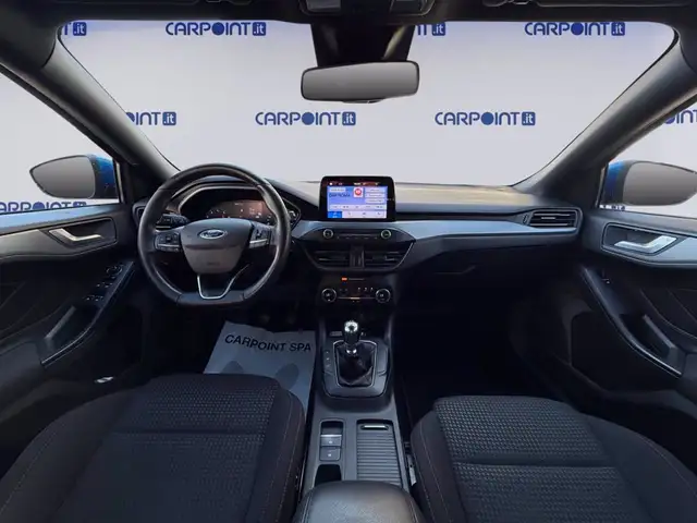 Ford Focus view 10