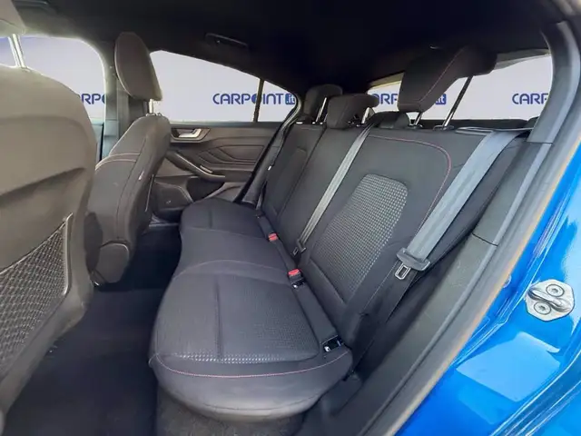 Ford Focus view 13
