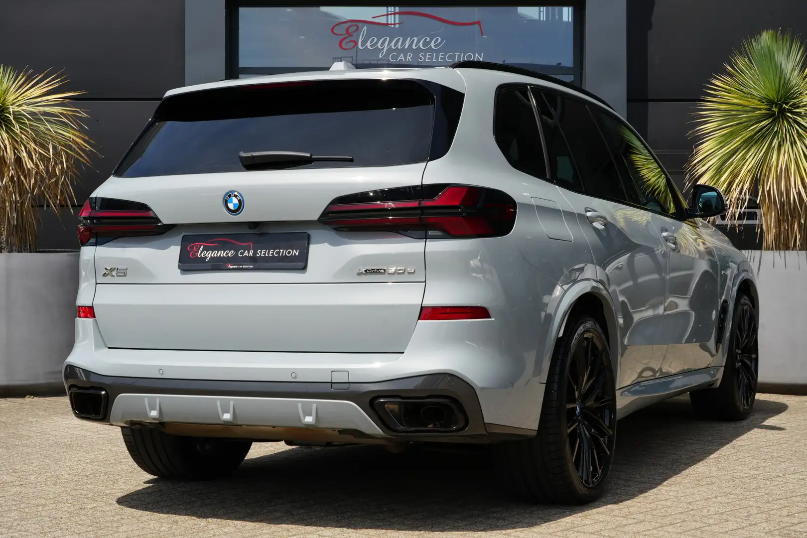 BMW X5 xDrive50e M Sport 489pk Panoramadak/Trekhaak/Harma Grigio - 2