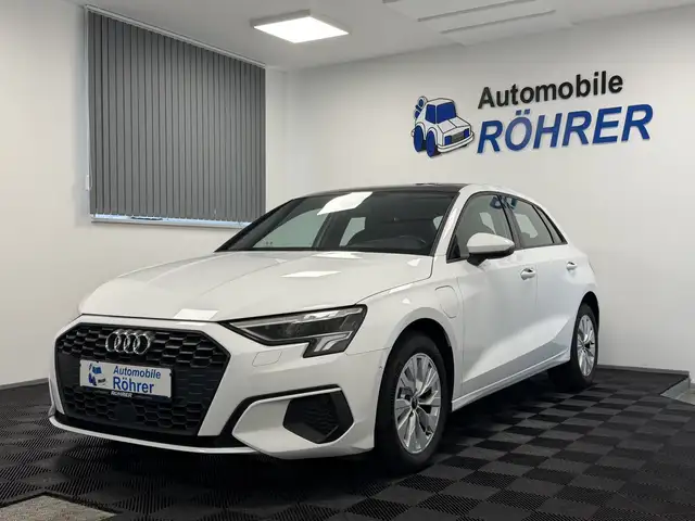 Audi A3 Sportback 40 TFSI e Virtual LED Pano HUD