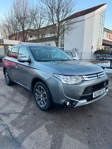 Mitsubishi Outlander Kollektion*AUTOM*ALLRAD*AHK*TEMPO*NAVI