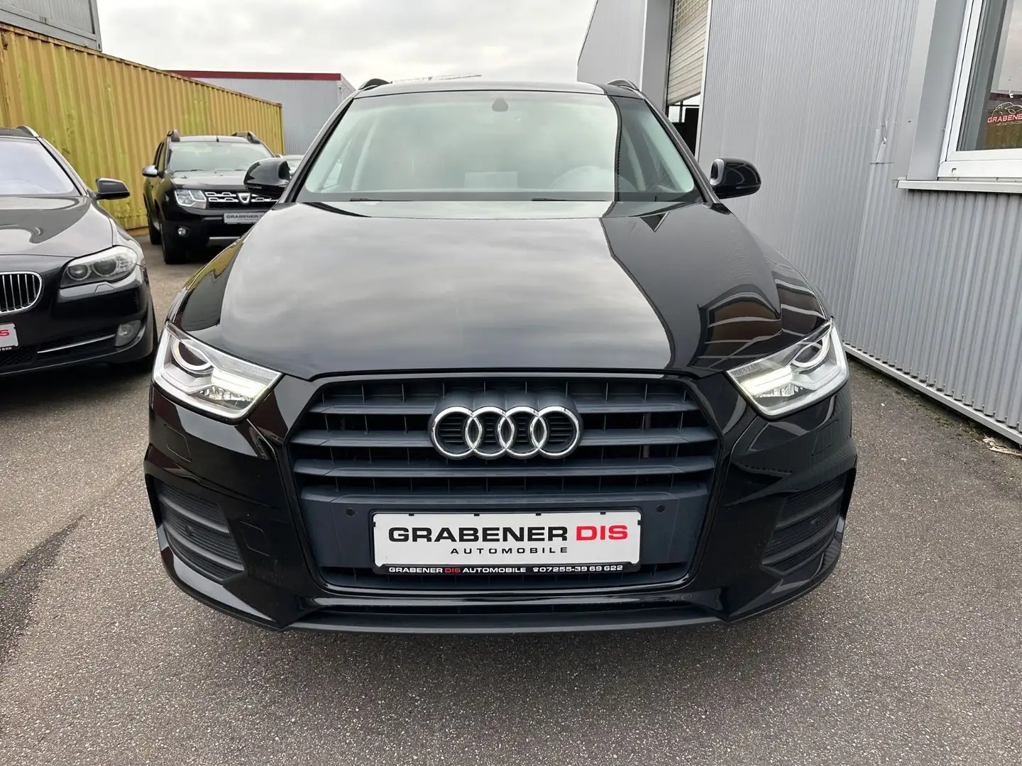 Audi Q3 BLACK EDITION S-Line 2.0 basis NAVI KeyGO AHK Чорний - 2