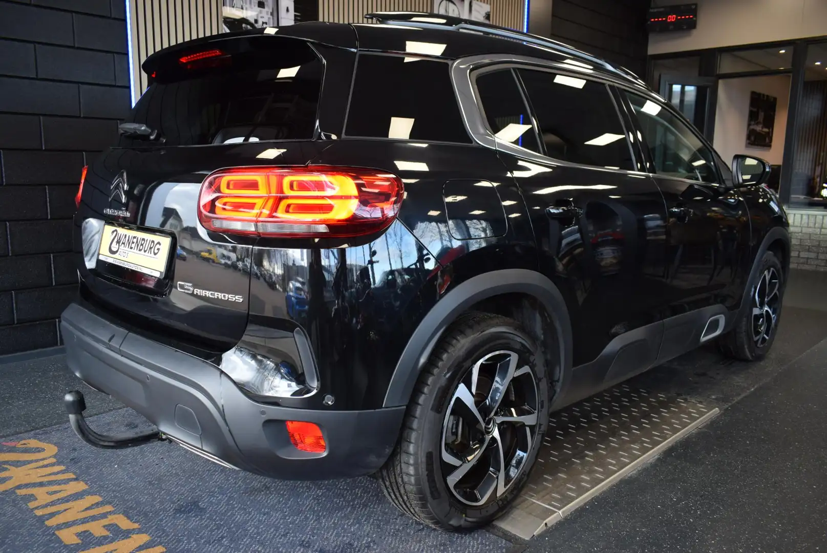 Citroen C5 Aircross 1.2 PureTech Business Plus Navi Airco Km 49.900!! Negro - 2