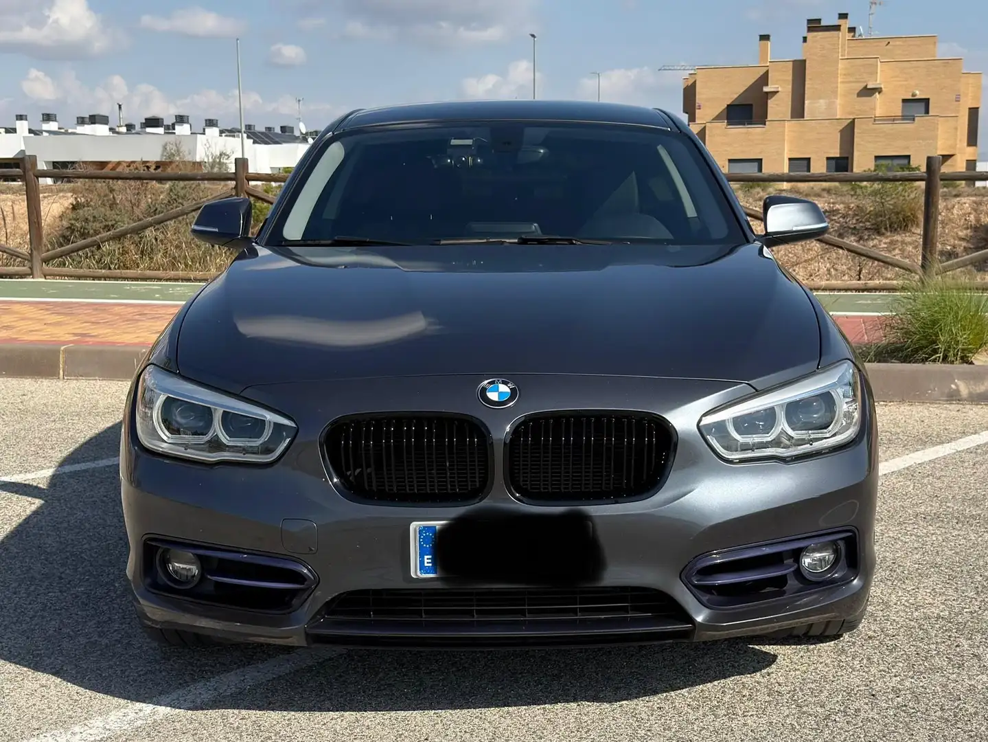 BMW 120 120d Gris - 1