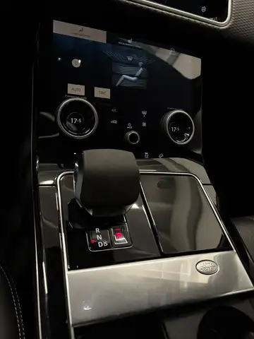 Land Rover Range Rover Velar view 11