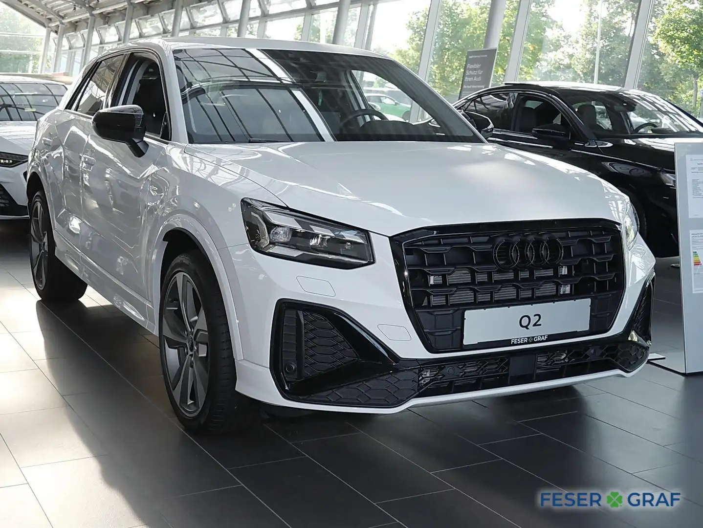 Audi Q2 S line 35 TFSI AHK ACC Matrix-LED Navi Weiß - 2