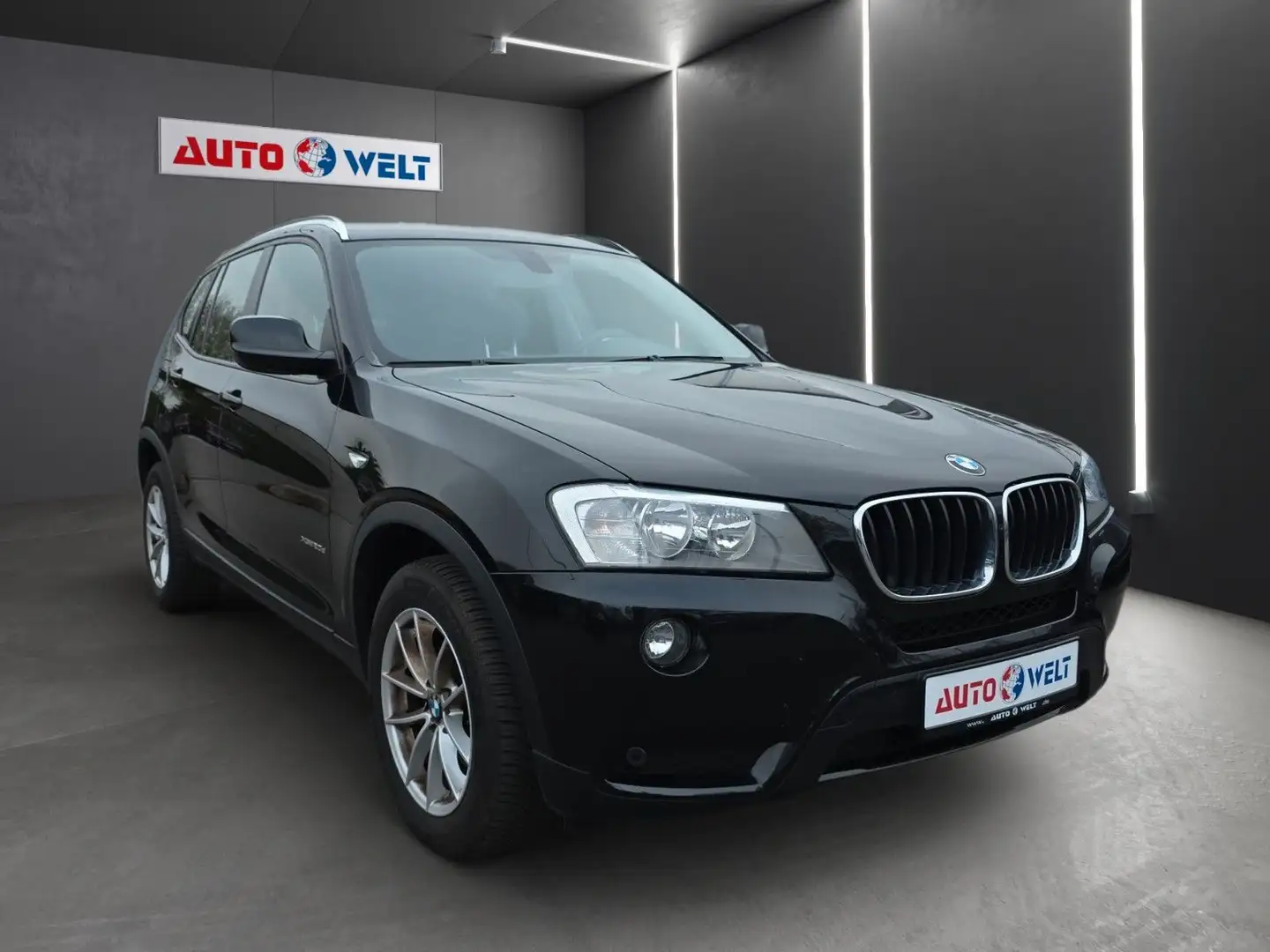 BMW X3 xDrive 20 d Noir - 2