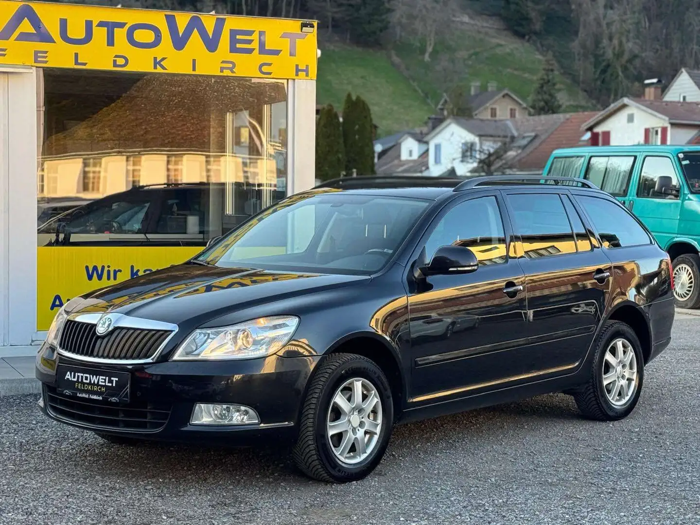 Skoda Octavia Elegance 4X4 ALLRAD *AHK *SZH *TEMPOMAT *P.SENSOR Schwarz - 1