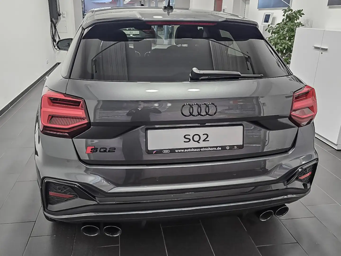 Audi SQ2 SHZ KAMERA NAVI ACC PANO MATRIX-LED SONOS Gris - 2