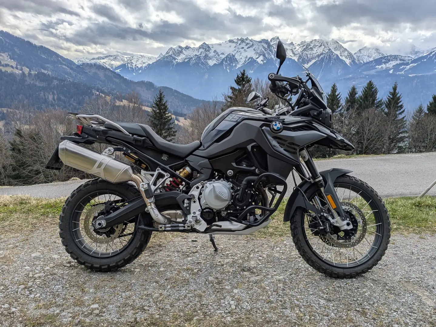 BMW F 850 GS Triple Black Edition - 1
