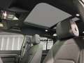 Land Rover Defender 3.0 D300 MHEV X-Dynamic SE 110 srebrna - thumbnail 18