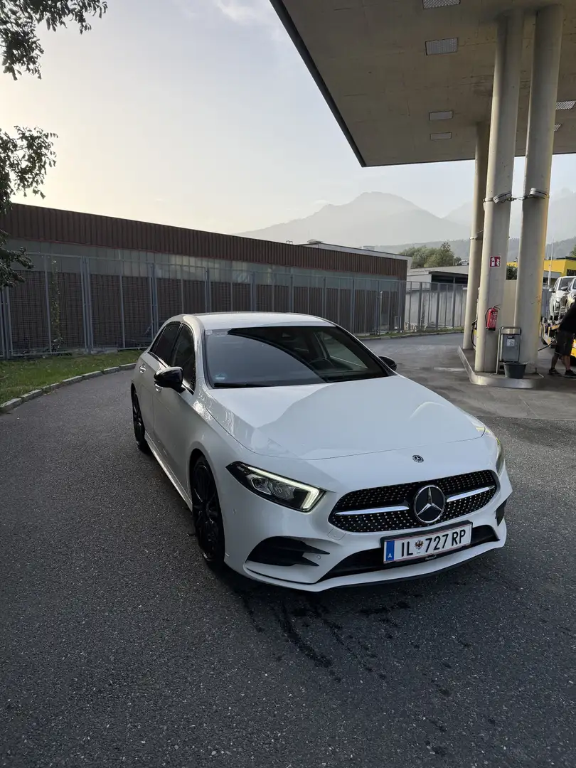 Mercedes-Benz A 180 d Aut. AMG Line *Sternenhimmel* - 2