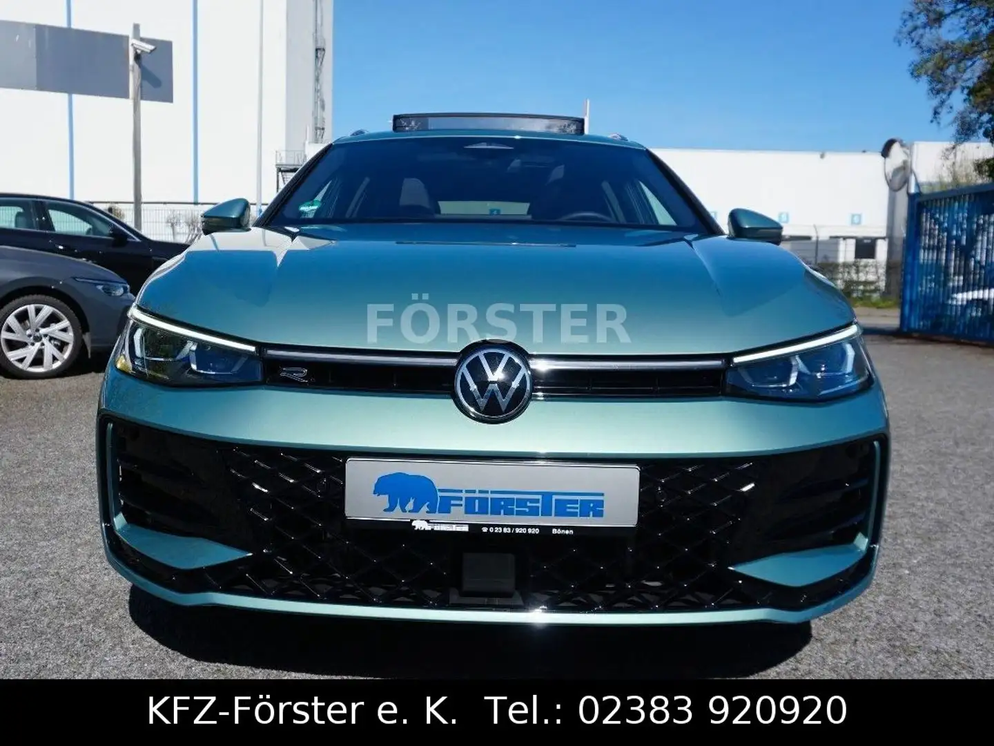 Volkswagen Passat Variant Passat 2.0 TDI 142 kW 4Motion R-Line GARANTIE Grün - 2
