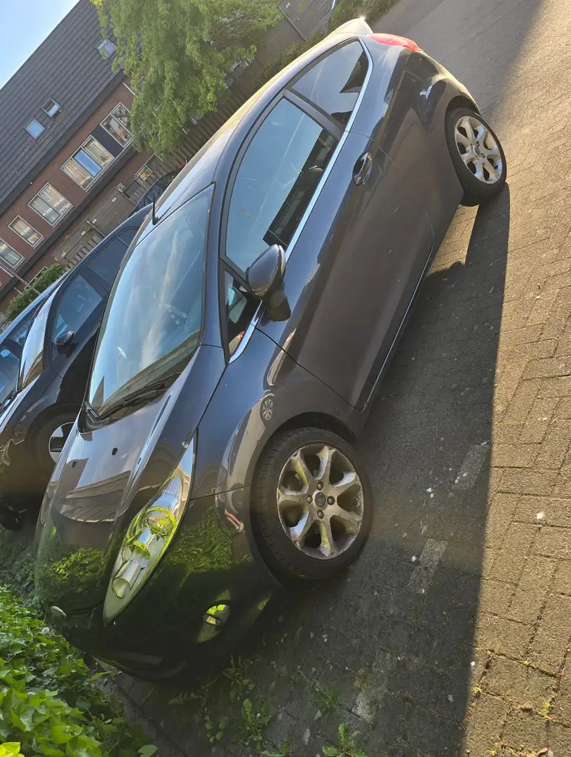 Ford Fiesta Ford Fiesta Titanium- 1.6 Ti-vct Benzine Apk.18.12 Gris - 2