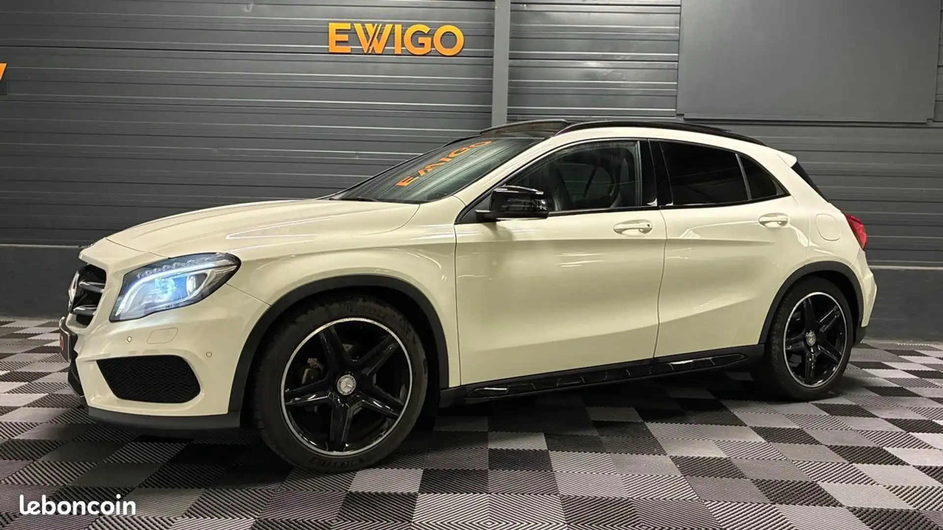 Mercedes-Benz GLA 200 Classe 2.2 200 cdi 135 amg line bva Blanc - 1