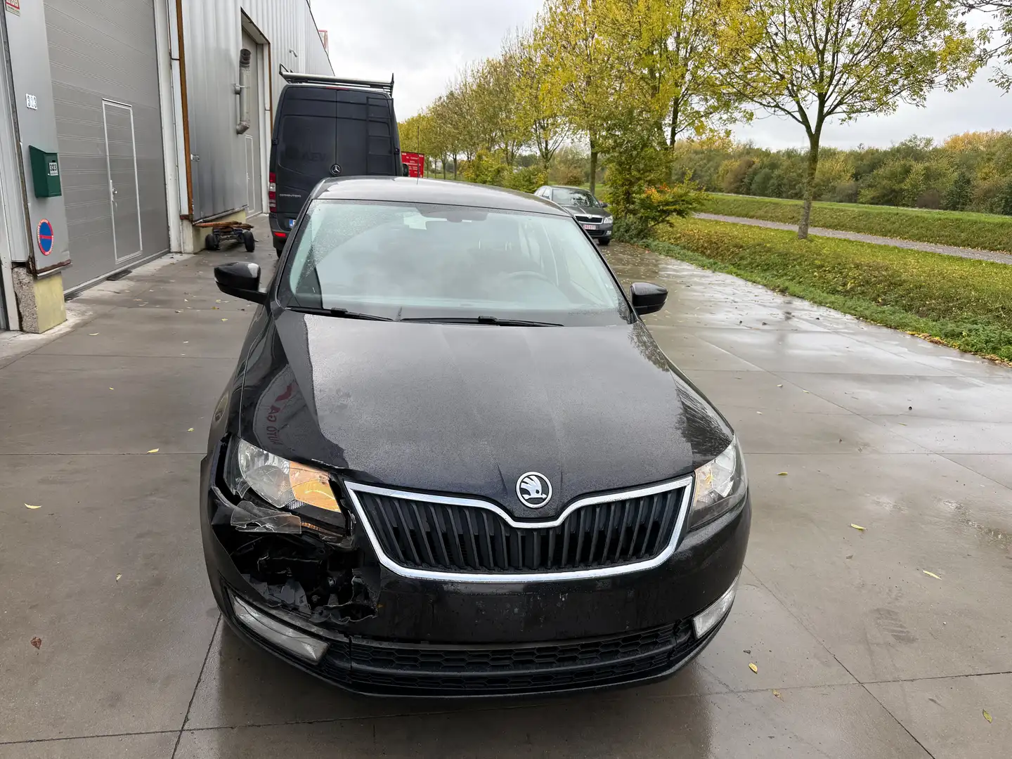 Skoda Rapid/Spaceback Rapid 1.4 CR TDI Ambition DSG Noir - 2