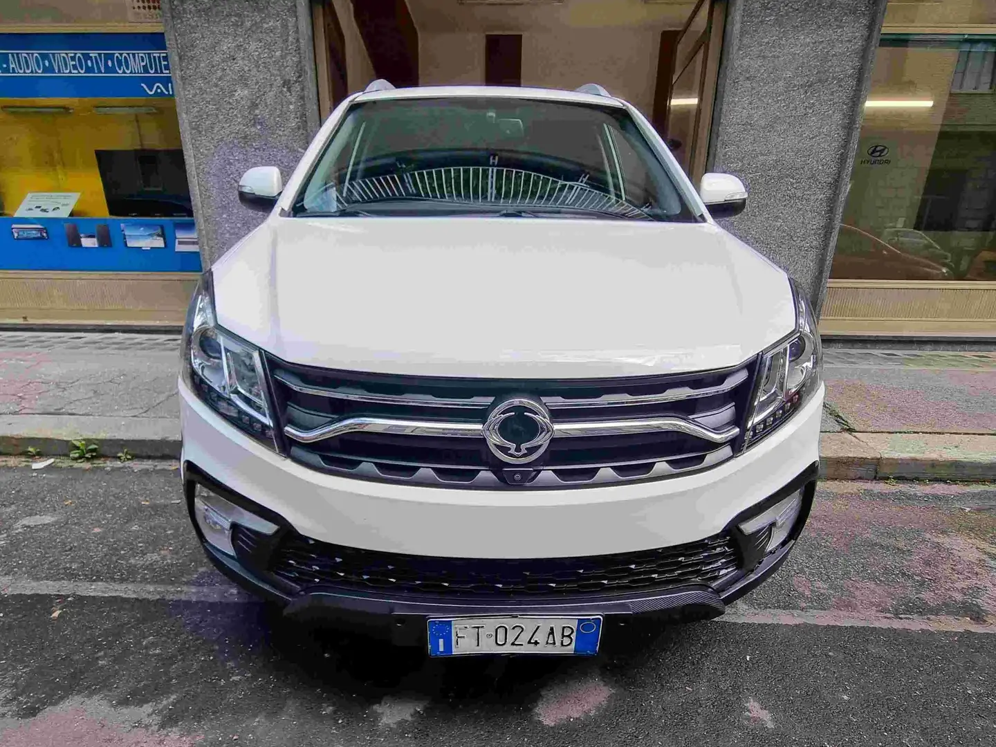 SsangYong Korando Korando III 2014 2.0 Limited Gpl 2wd my17 Bianco - 2