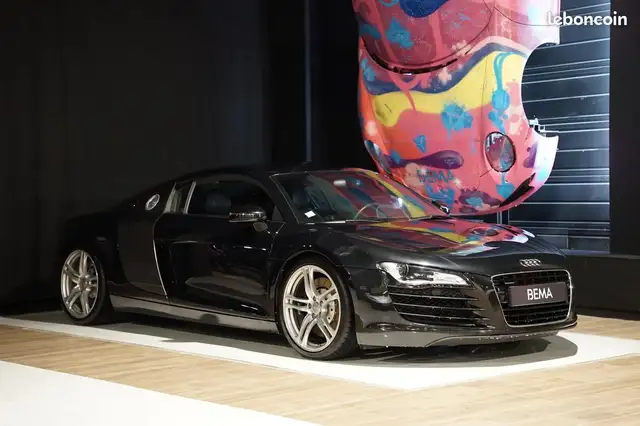 Audi R8 V8 | 23 500km Boîte Manuelle Carbone Int-Ext Bang & Olufsen Cuir Nappa Étendu Alcantara GPS Plus À partir de 870-mois
