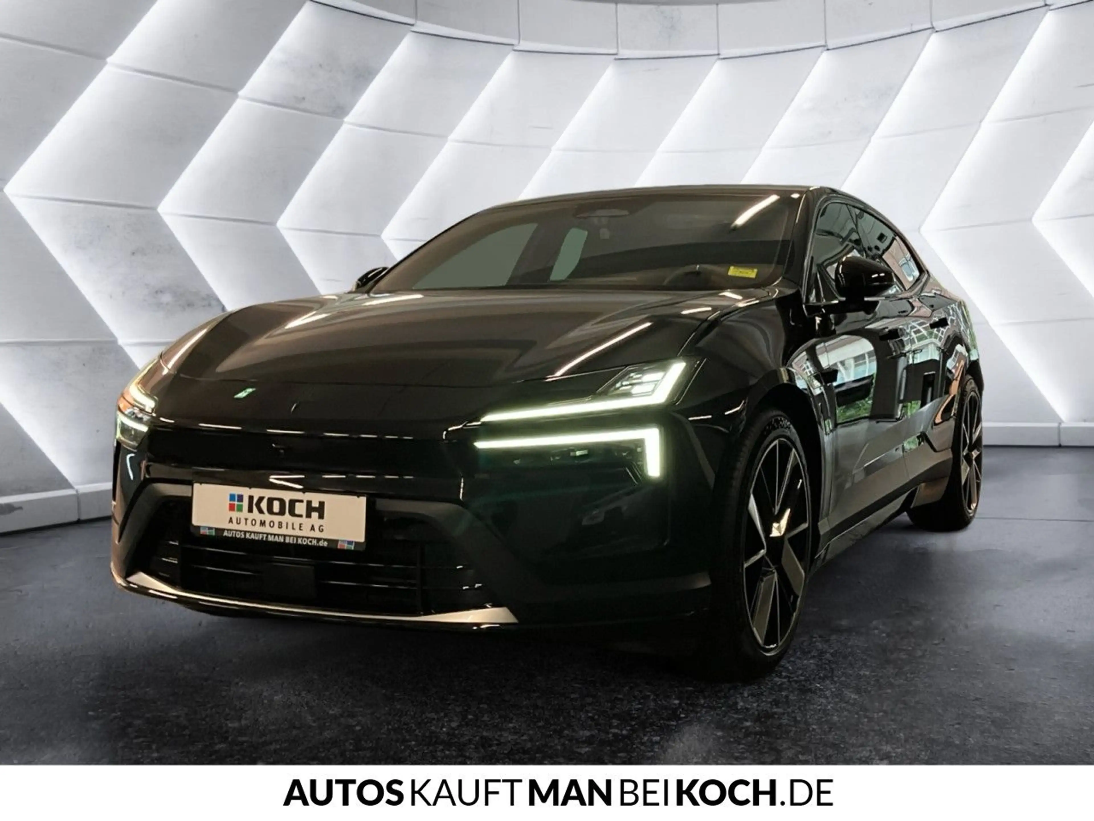 Polestar 4 Long Range Single PILOT PLUS BLIS HUD HK PANO — photo 3