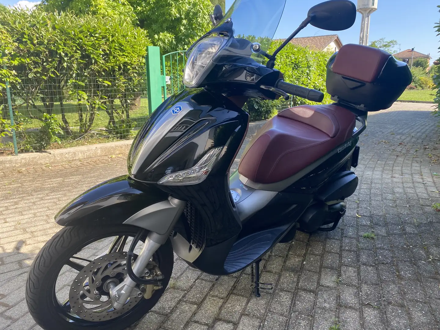 Piaggio Beverly 350 sport touring - 1