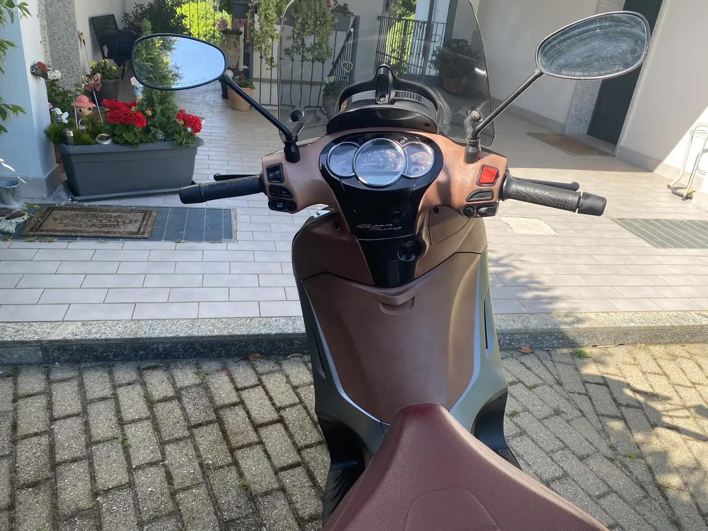 Piaggio Beverly 350 sport touring - 2