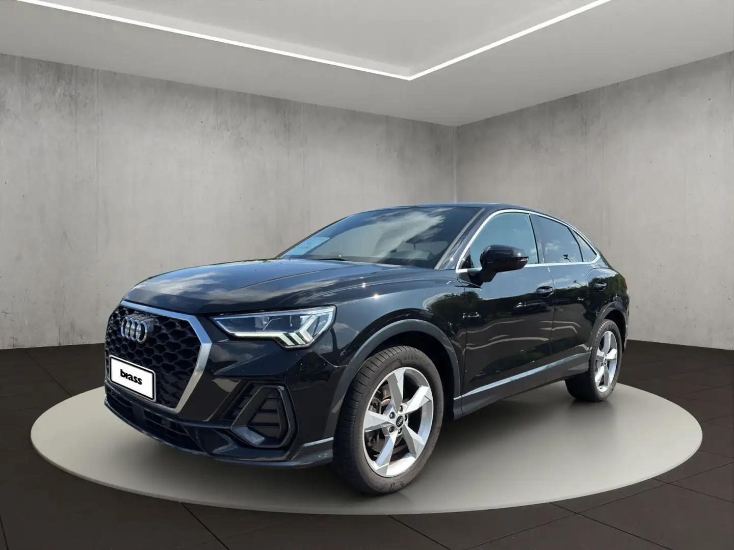 Audi Q3 40 TDI quattro 147(200) kW(PS) S tr Schwarz - 1