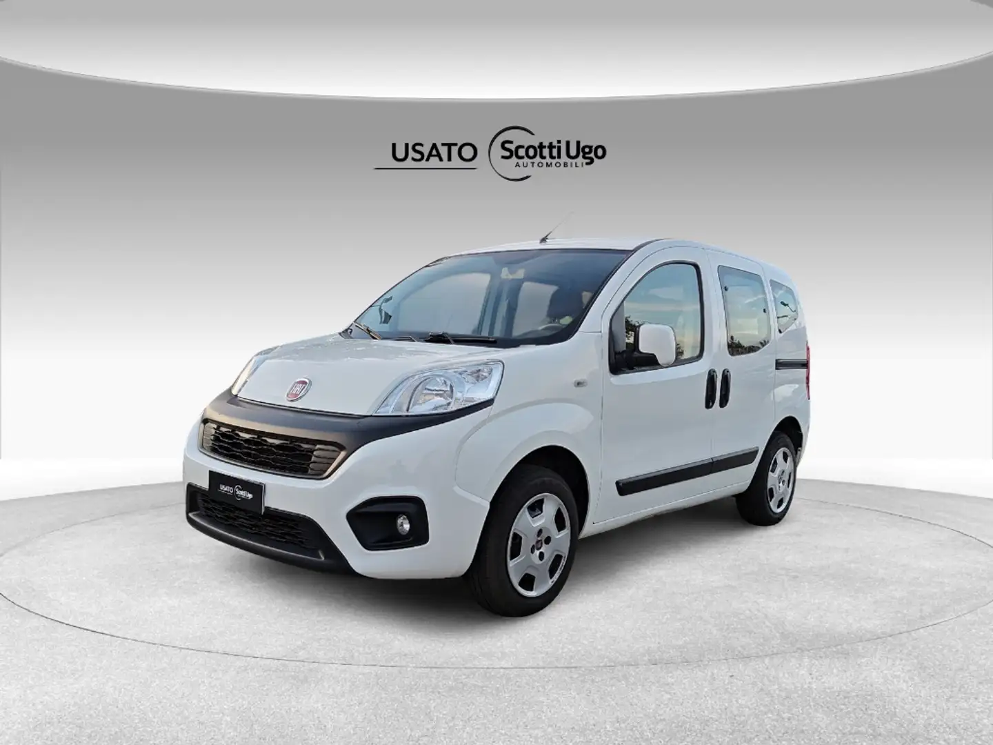 Fiat Qubo 1.4 Lounge Blanco - 1