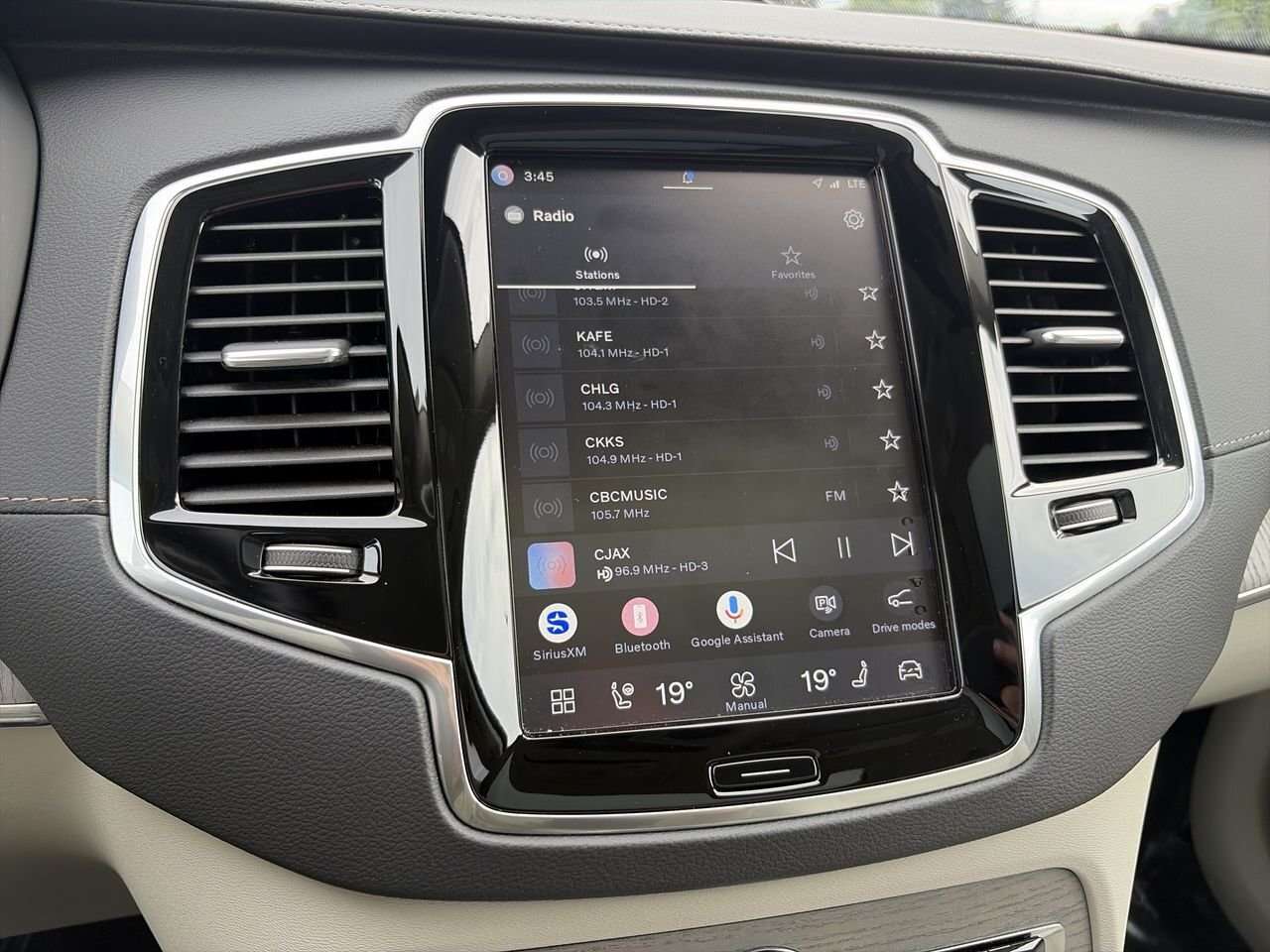 2025 Volvo XC90 Ultra Bright Theme Local One-Owner | Accident-Free thumb 24