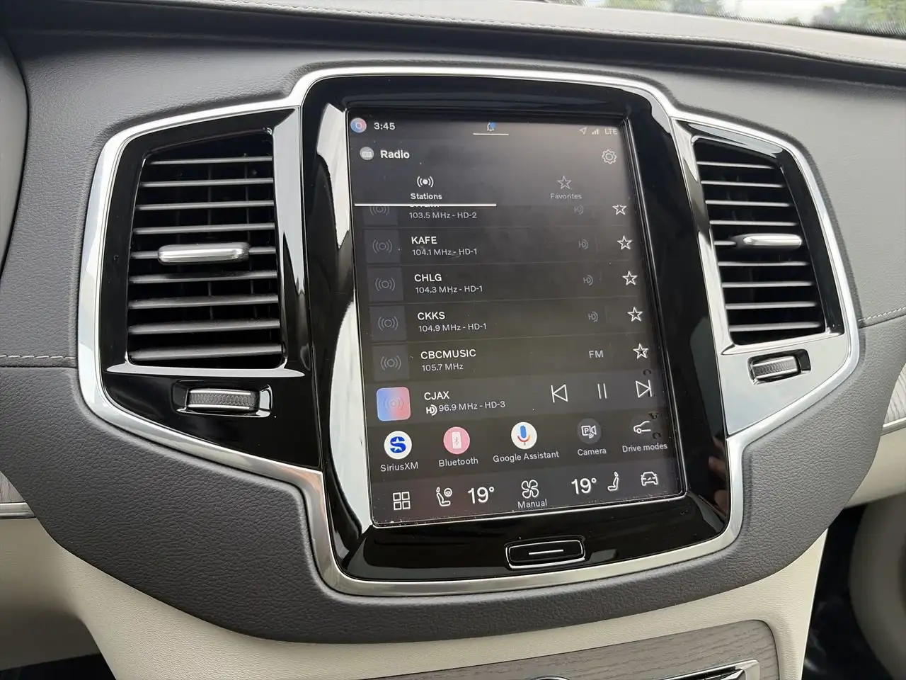 Volvo XC90 photo Volvo XC90