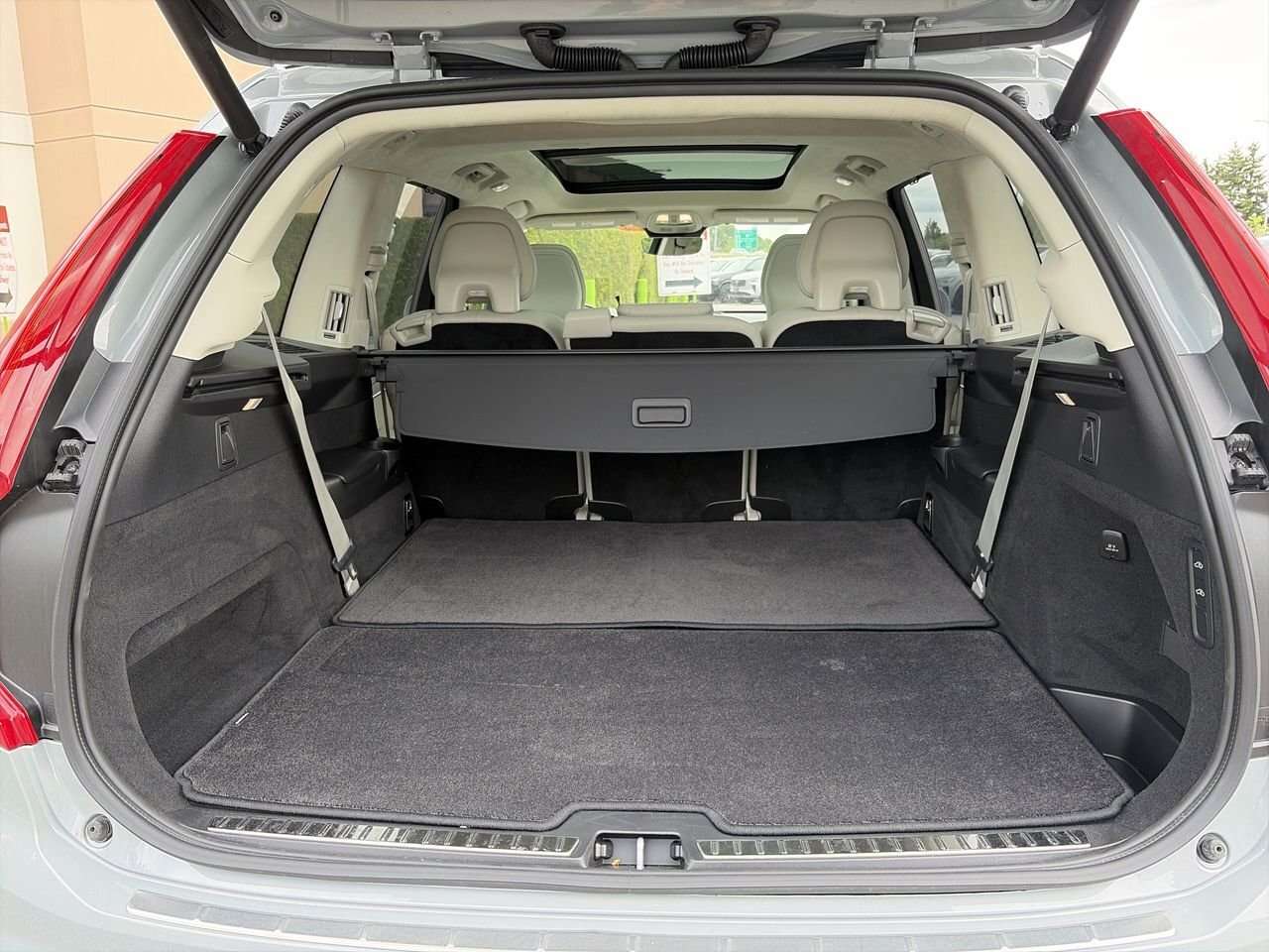 2025 Volvo XC90 Ultra Bright Theme Local One-Owner | Accident-Free thumb 31