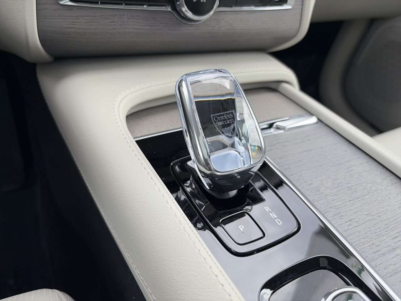 2025 Volvo XC90 Ultra Bright Theme Local One-Owner | Accident-Free thumb 28