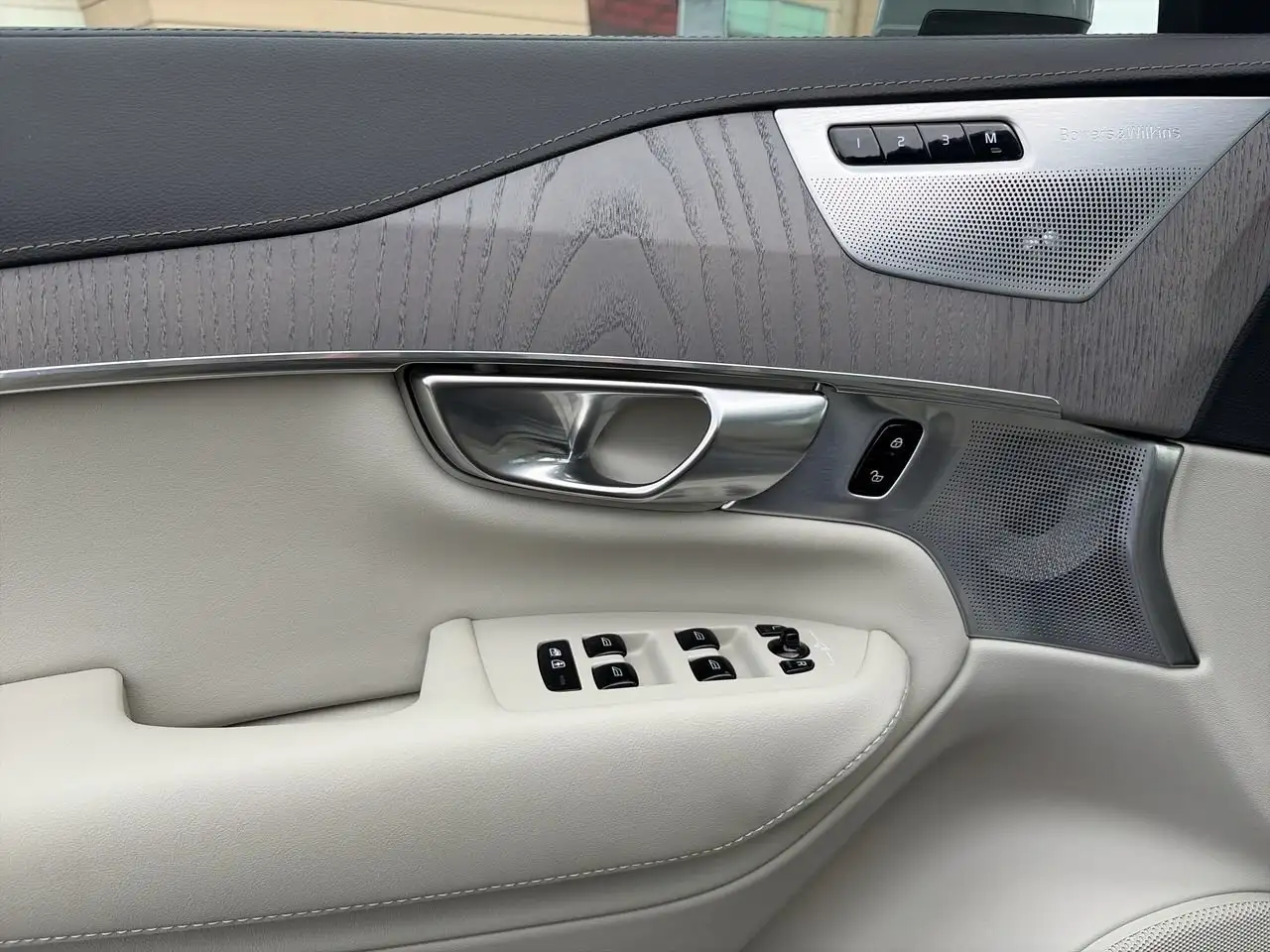 Volvo XC90 photo Volvo XC90