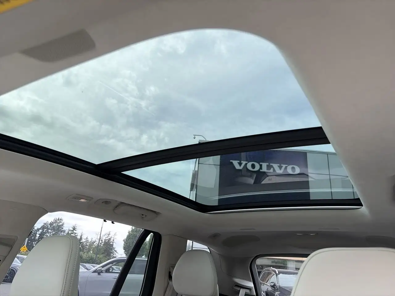 Volvo XC90 photo Volvo XC90