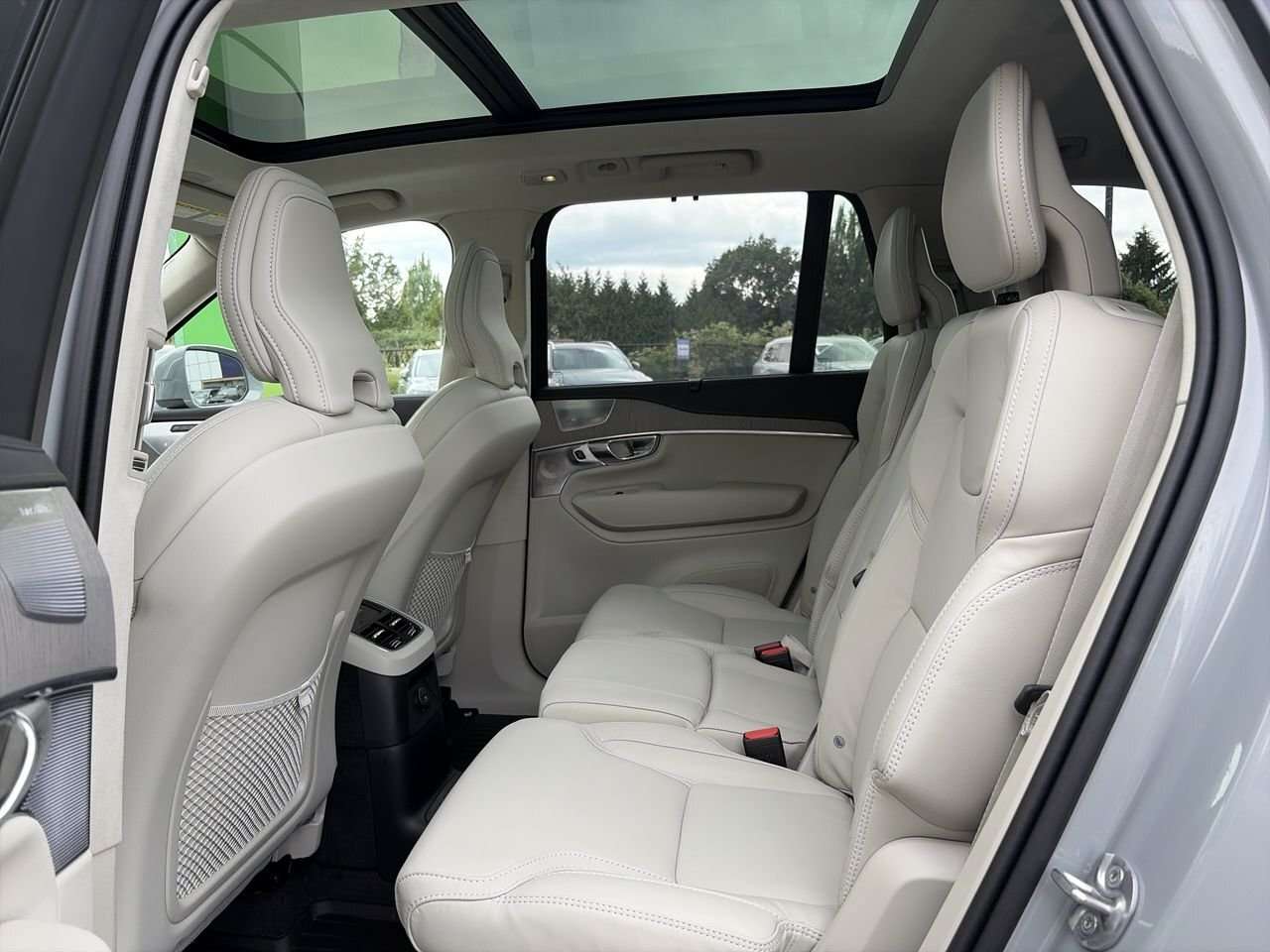 2025 Volvo XC90 Ultra Bright Theme Local One-Owner | Accident-Free thumb 30
