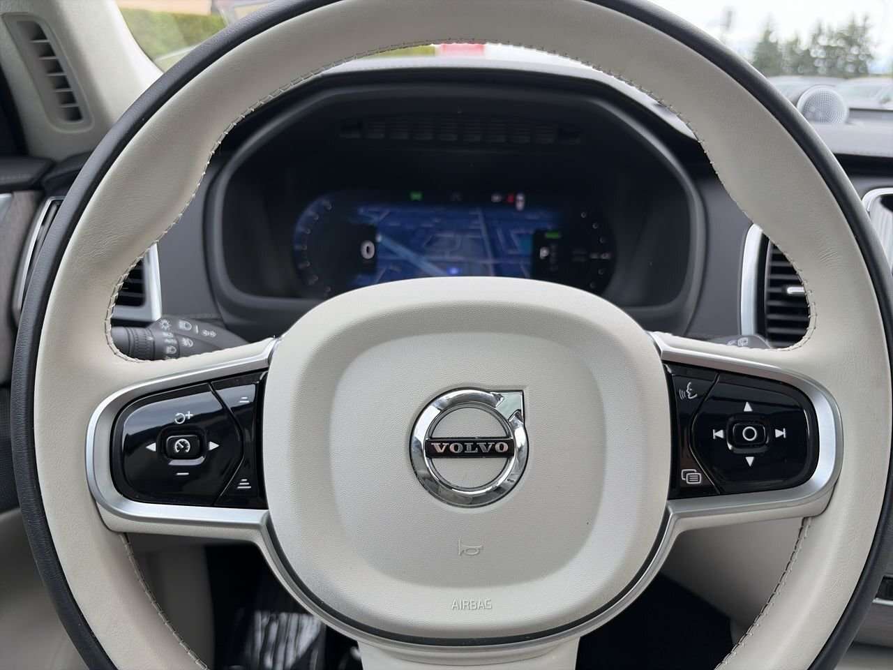 2025 Volvo XC90 Ultra Bright Theme Local One-Owner | Accident-Free thumb 22