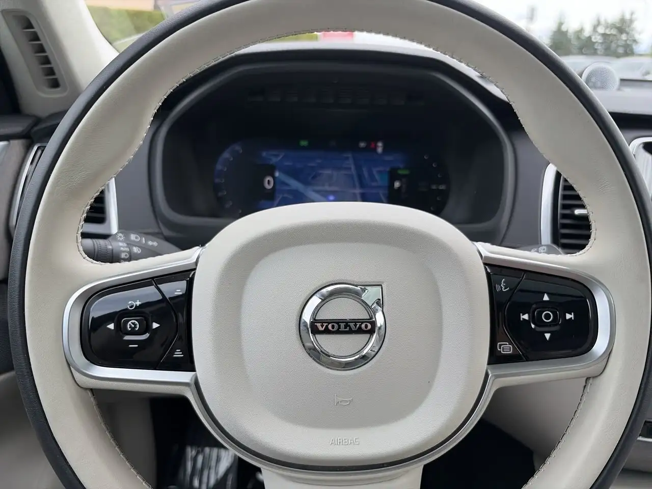 Volvo XC90 photo Volvo XC90