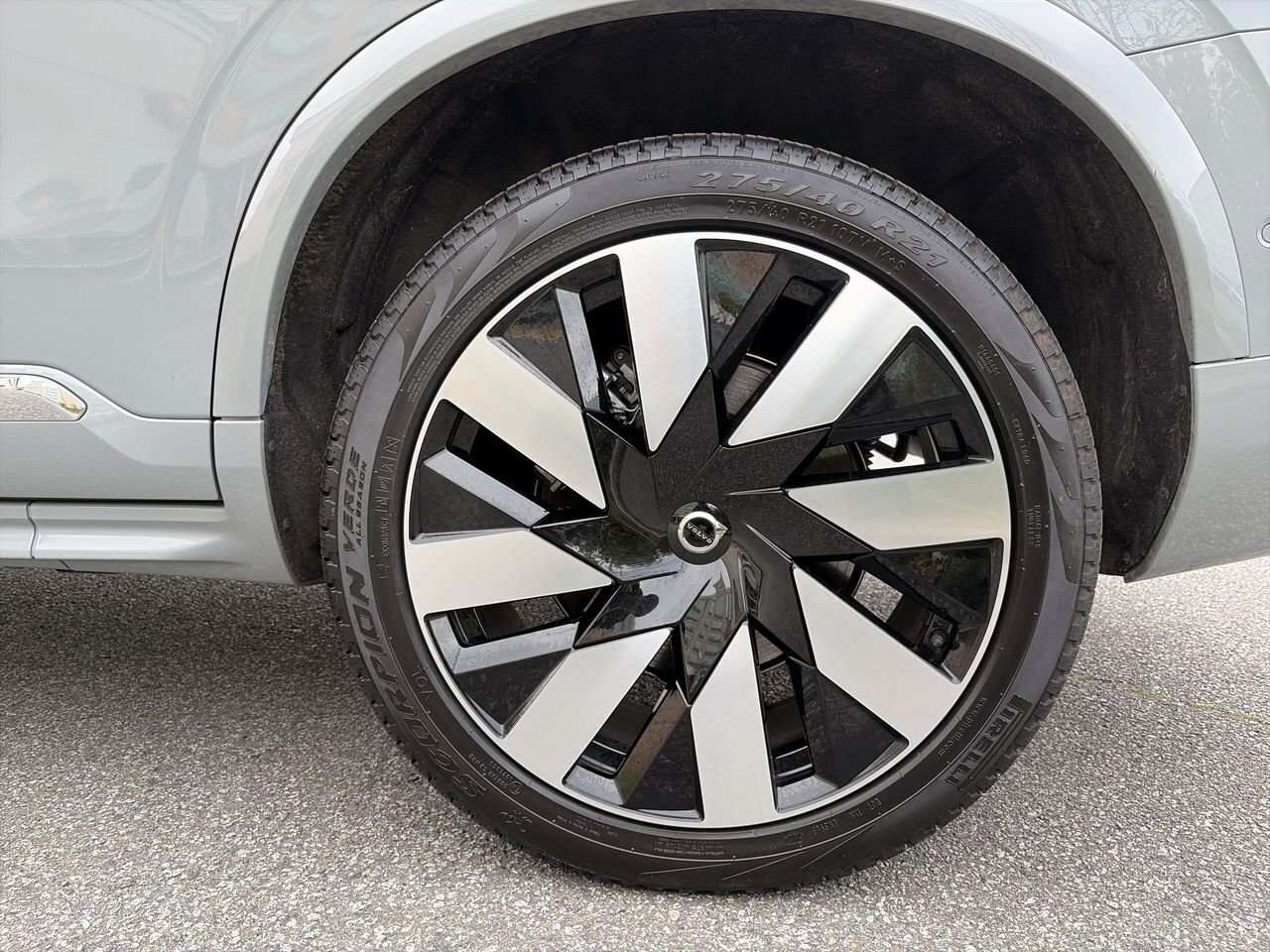 2025 Volvo XC90 Ultra Bright Theme Local One-Owner | Accident-Free thumb 18