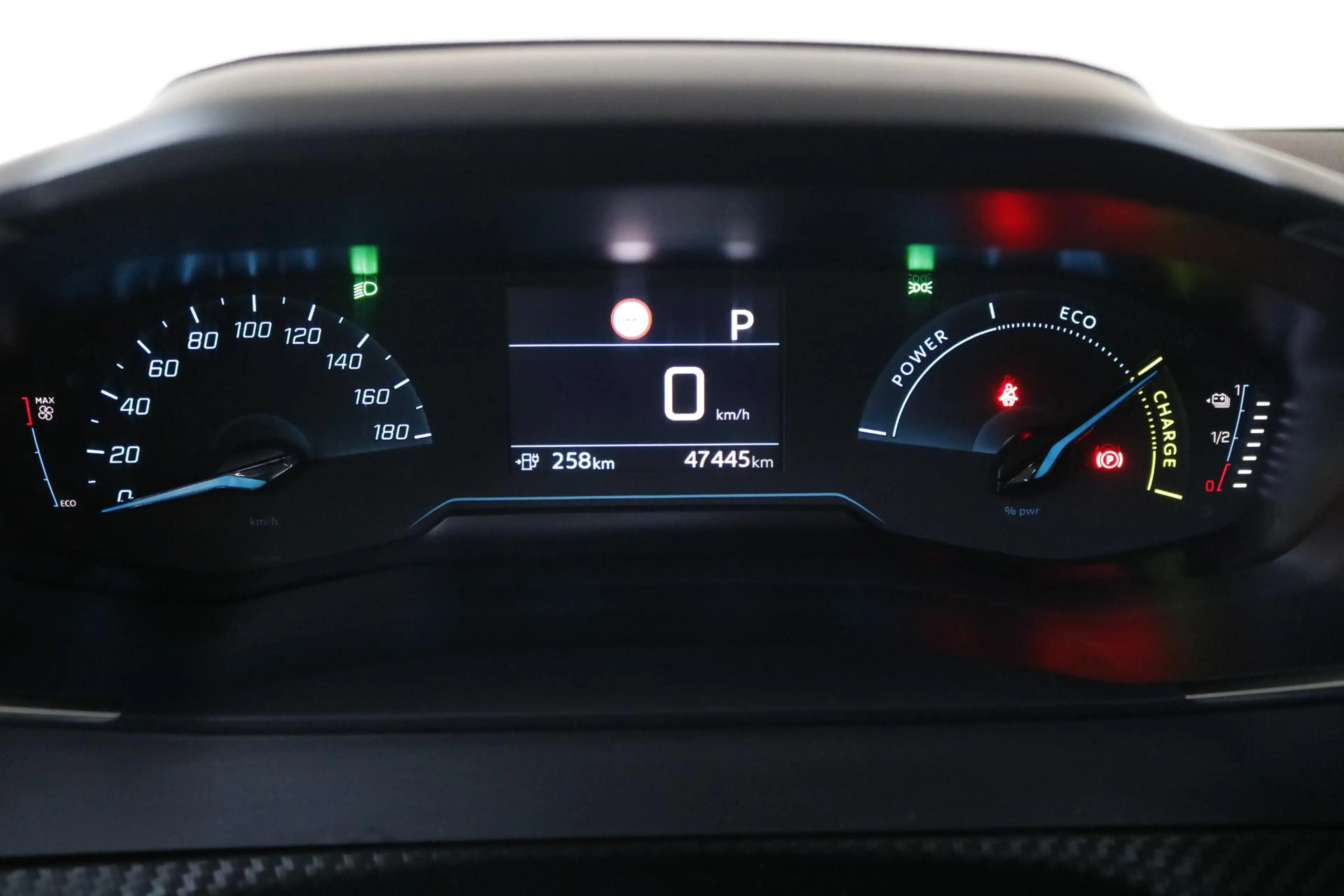 Peugeot e-208 EV Active 50 kWh Climate | Cruise | Carplay | Blue — photo 15