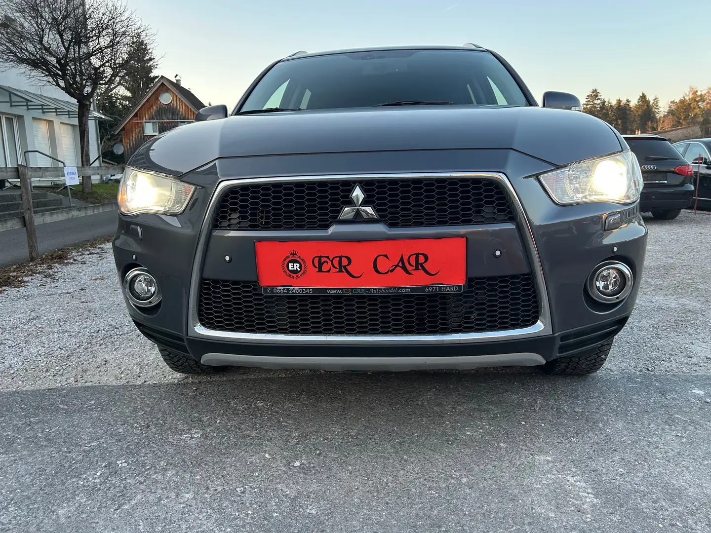 Mitsubishi Outlander Instyle 4WD*7-Sitze*Leder*AHK*Kamera* - 1