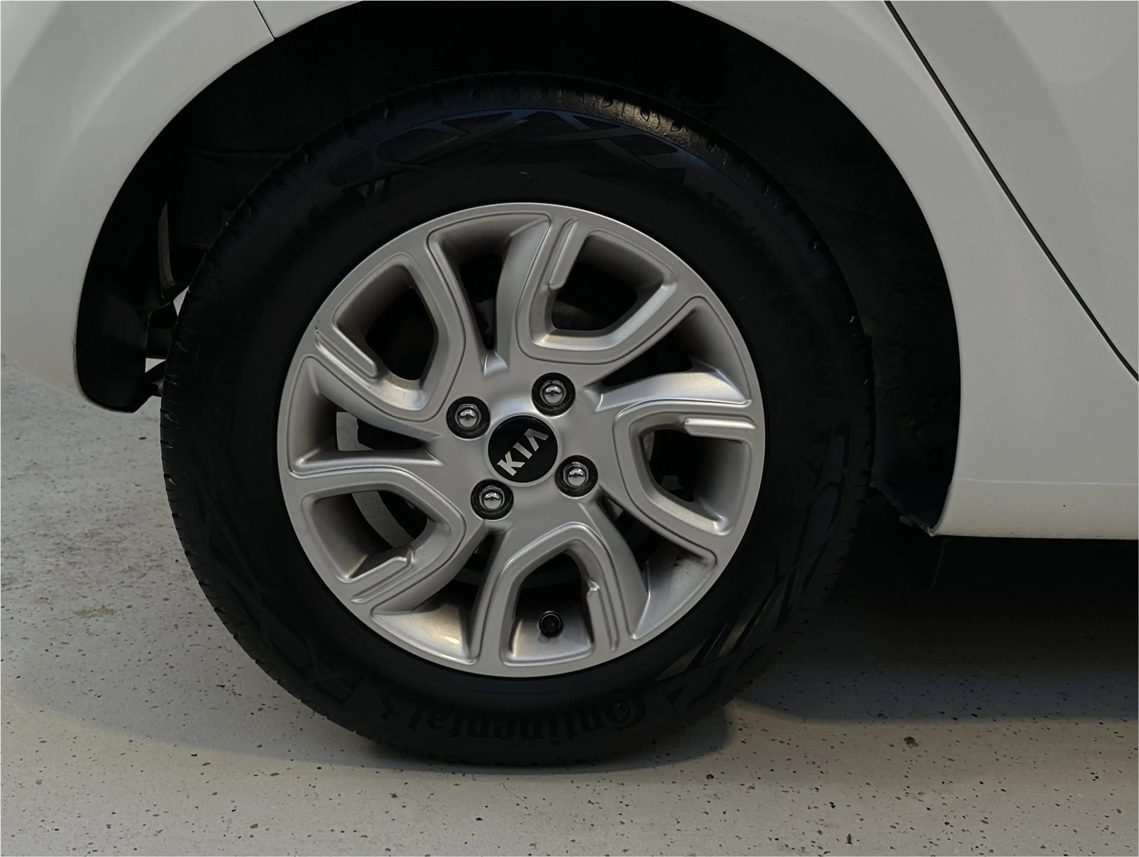 Kia Picanto 1.0 CVVT ComfortPlusLine Navigator | NL | Apple Ca — photo 26